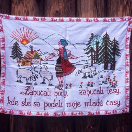 Kucharka. Liptov, 2. polovica 20. storočia. Archív diapozitívov Ústavu etnológie SAV. Foto O. Danglová Obrázok: